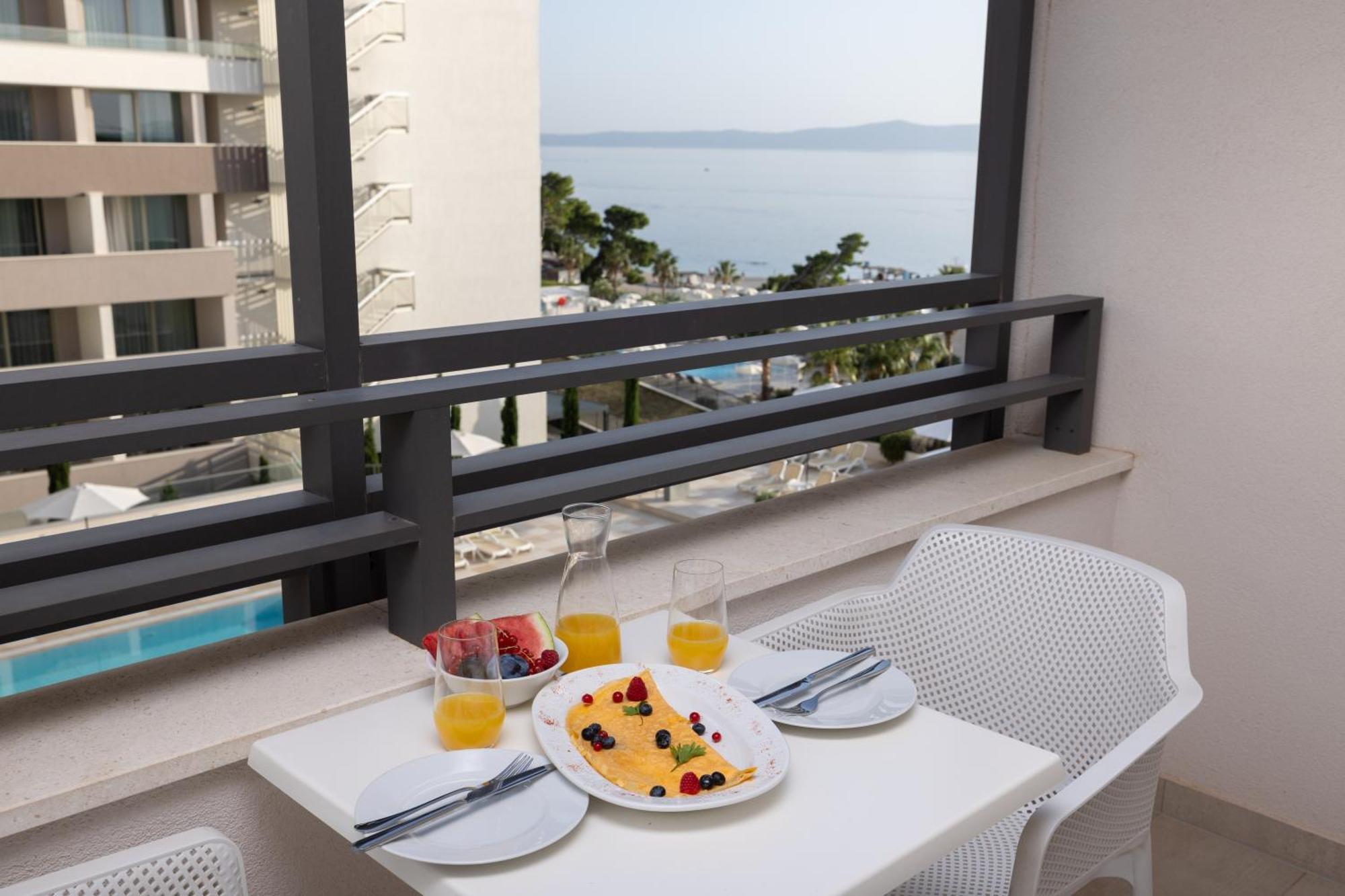 Romana 4* Makarska